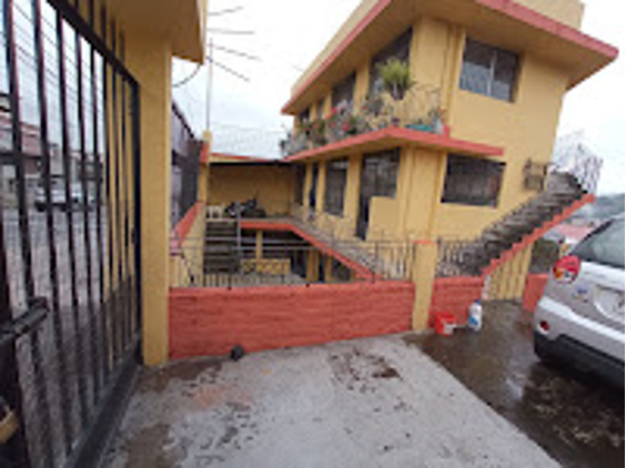 CASA EN VENTA VICENTINA